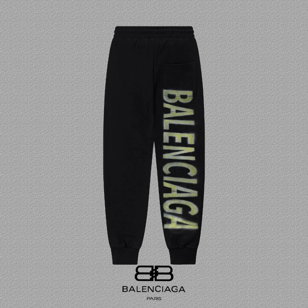P125✨🔥 [Balenciaga] 2026 Autumn and Winter New Arrival Printed Letters Trousers and Sweatpants Premium Pure Cotton Double-Ply 400g Heavy Terry Cloth Fabric Color: Black Size: S M L XL 2XL